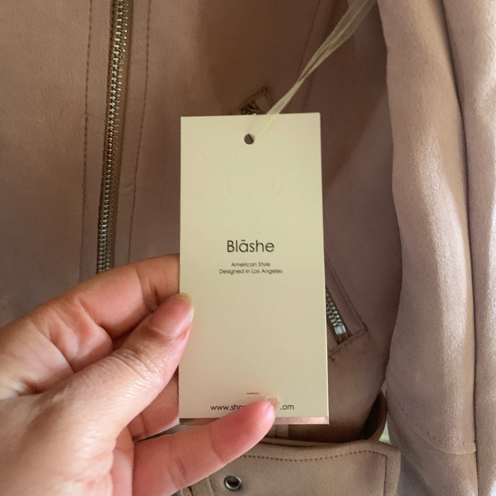 Blāshe faux suede motto jacket- Iris Basic - Picture 4 of 7